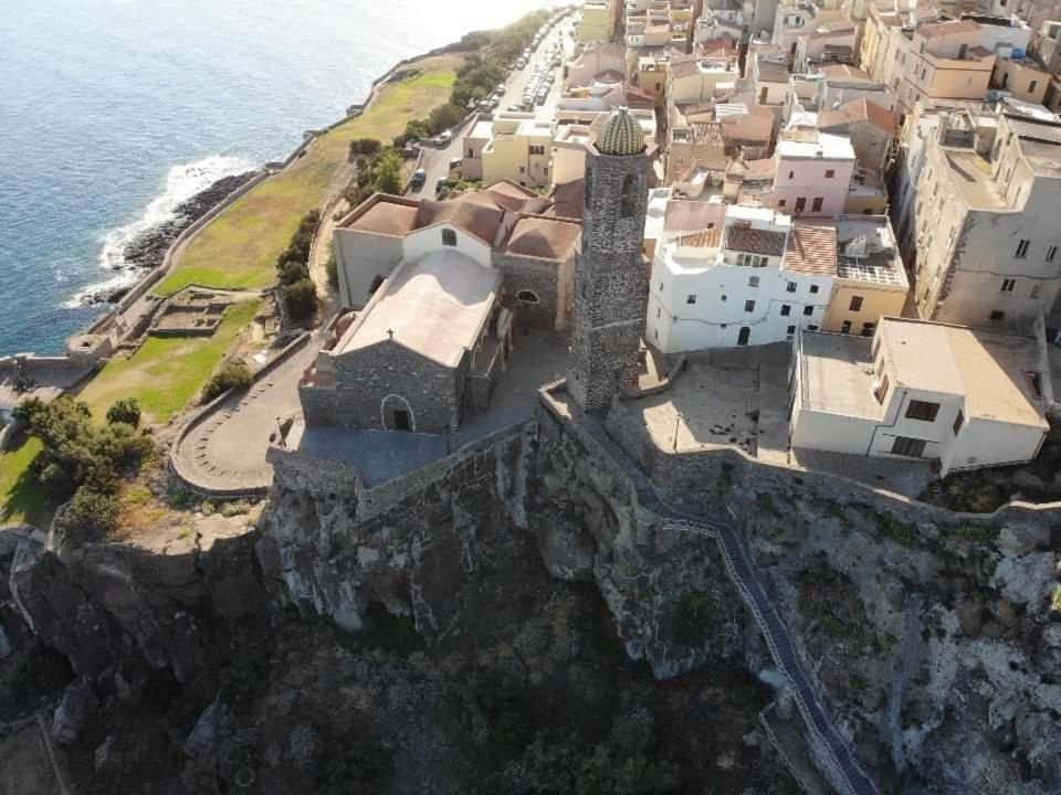 “Cielo E Mare”, Casetta Nel Cuore Del Borgo Antico / “Sky & Sea”, Charming In The Heart Of Old Village Castelsardo Exterior foto